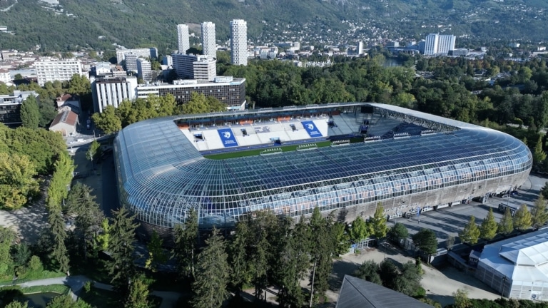 Vue aérienne du Stade des Alpes