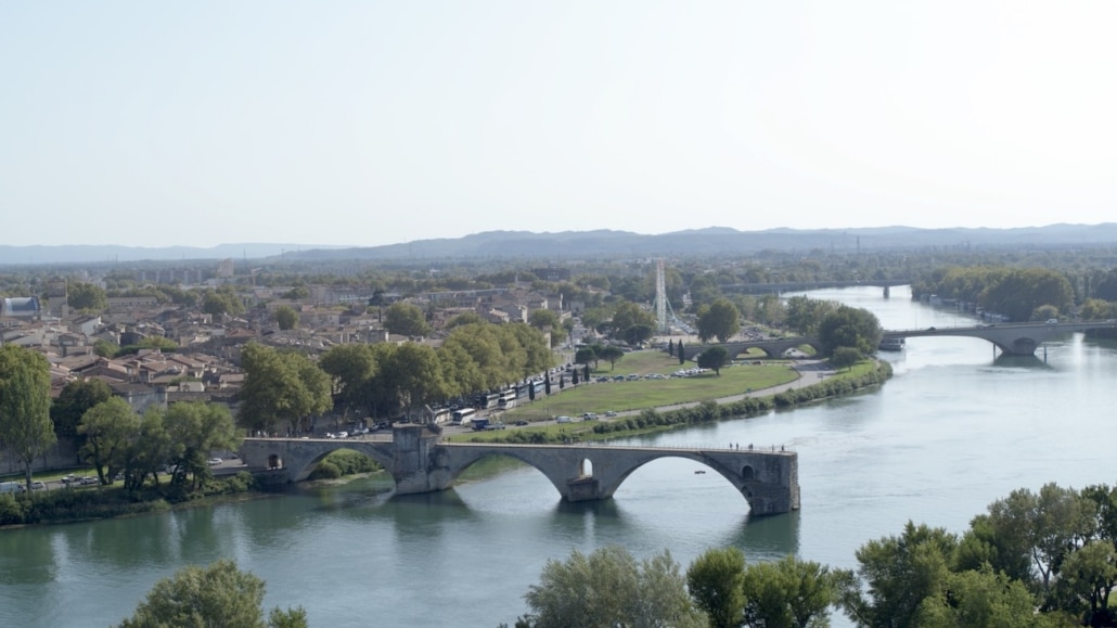 Prise De Vue Aérienne à Avignon Pont D'avignon Par Drone