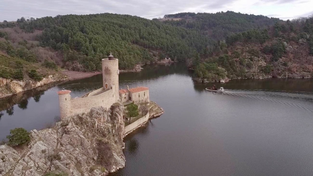 Lac De Grangeant à Proximité De Saint Etienne Par Drone