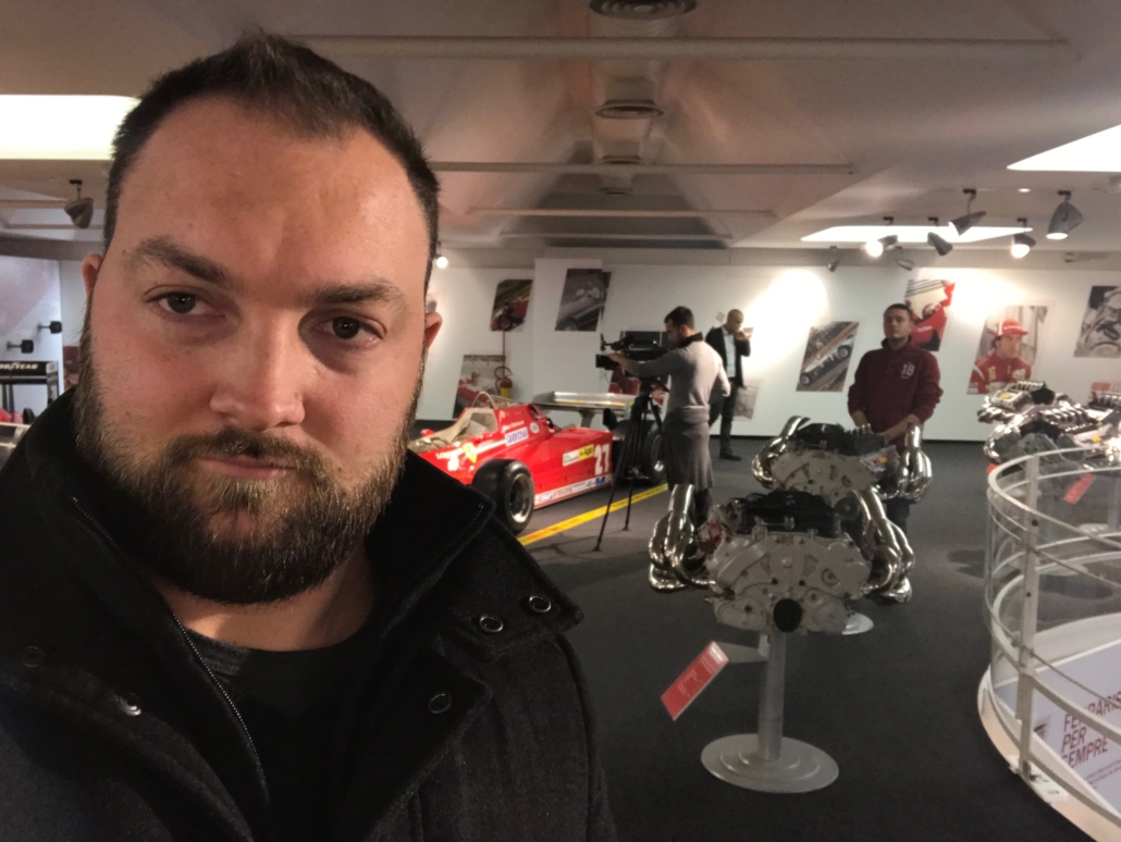 Tournage drone musée ferrari Maranello Italie
