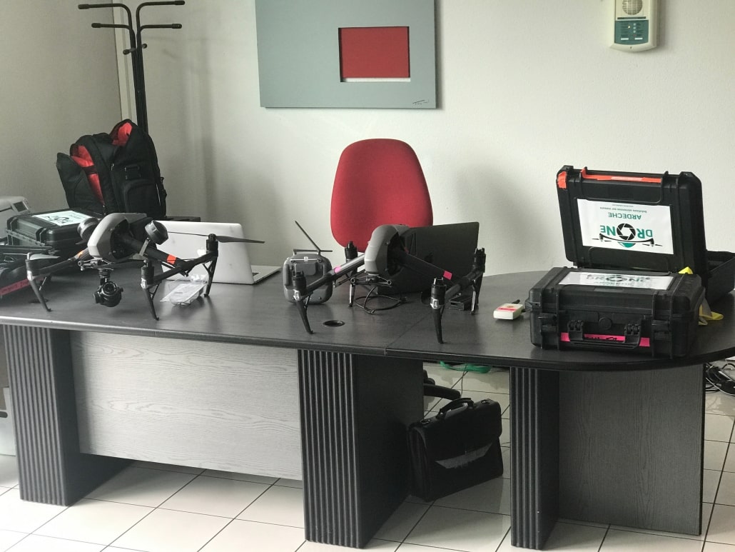 Société de vidéo à lyon | droniste pour vues en hauteur Auvergne Rhone Alpes