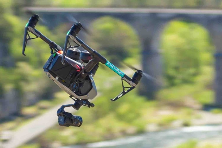 Prestataire drone en mission en Ardèche