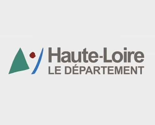 opérateur drone en haute loire a proximité du puy en velay