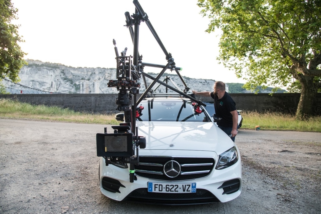 voiture travelling fastcar mediacar bras stablisé auto Flowciné BlackArm Tilta arm Lyon Genève Marseille