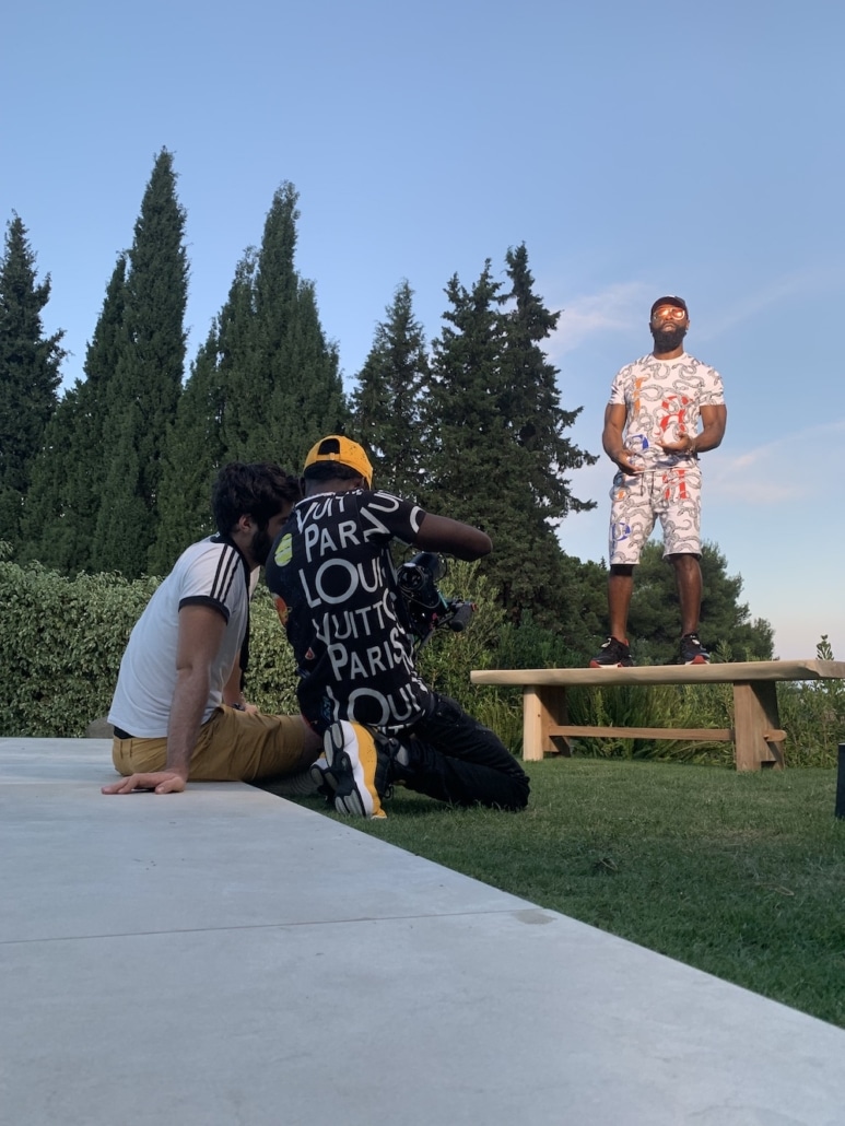 backstage d'un tournage de vidéo clip star du rap kaaris