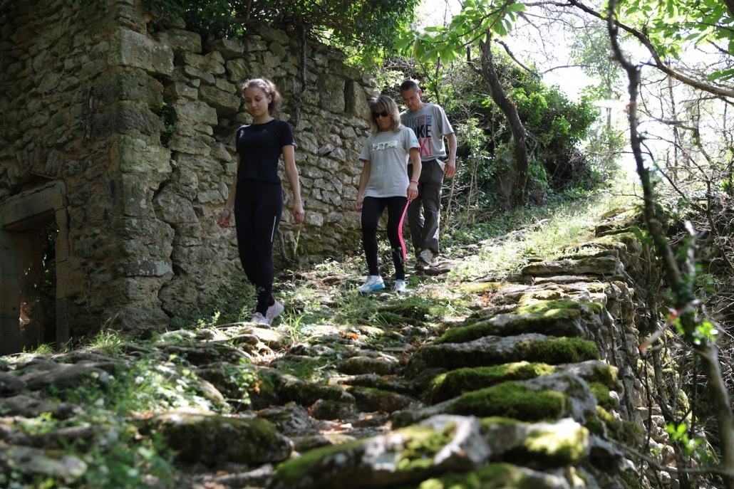 vidéaste tourisme ardèche privas auvergne rhone alpes