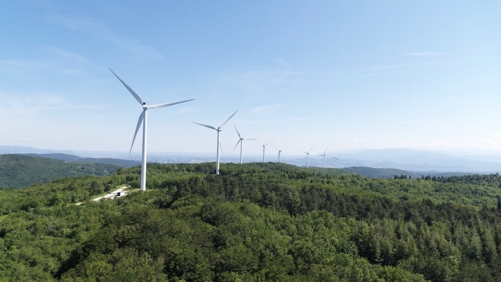 vidéo par drone d'éolienne pour télévisions | Comment inspecter une éolienne par drone ?