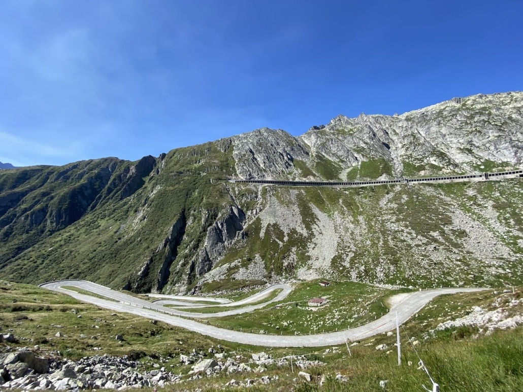 tournage spot publicaire suisse romanche : opérateur cameracar canton du tessin