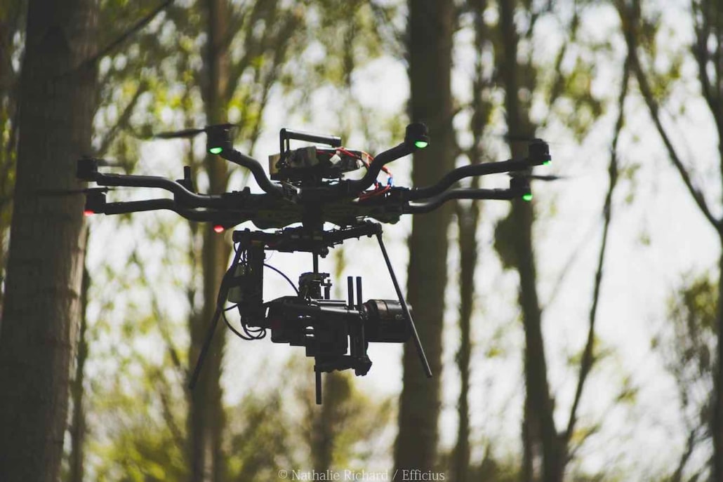 Drone Cinéma | Photo D'un De Nos Drones Pour Le Cinéma Freefly Alta 8 Qui Embarque Une Caméra Red Et Une Optique Anamorphique