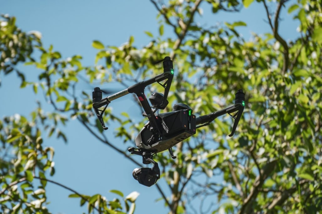 Cameraman Avec Drone à Avignon | Chef Opérateur Vaucluse Inspire 2