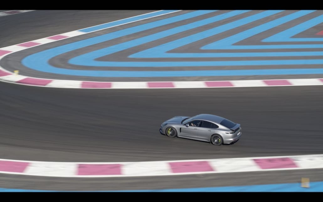 opérateur drone automobile / Prestation drone sur le circuit du castellet