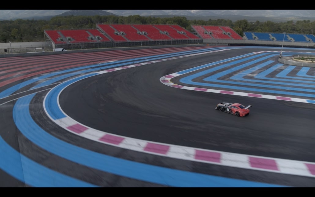 prestataire drone vaucluse : suivi de voiture de course par drone : daimler gt3