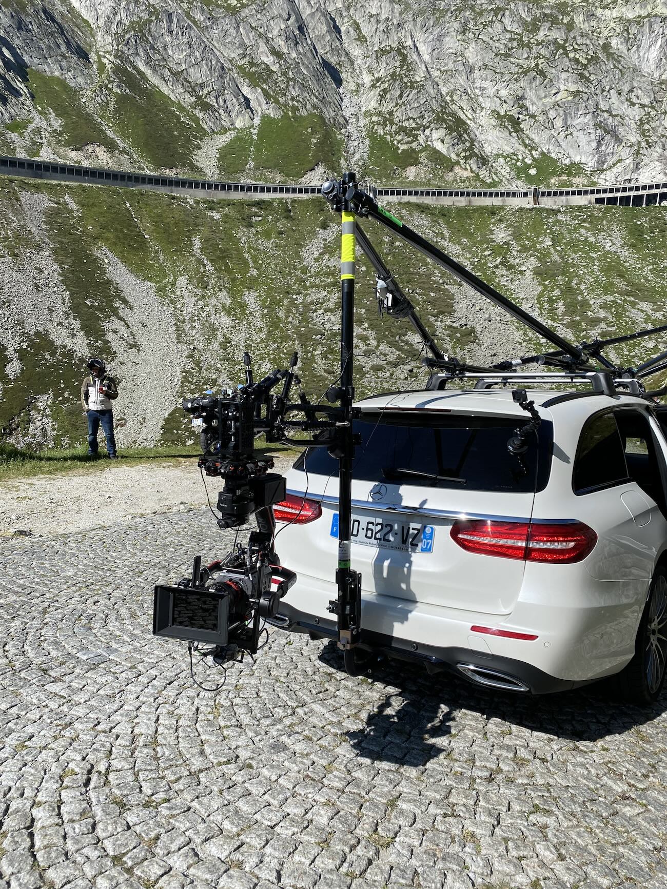 cameracar en suisse pour tournage de publicité ou clip