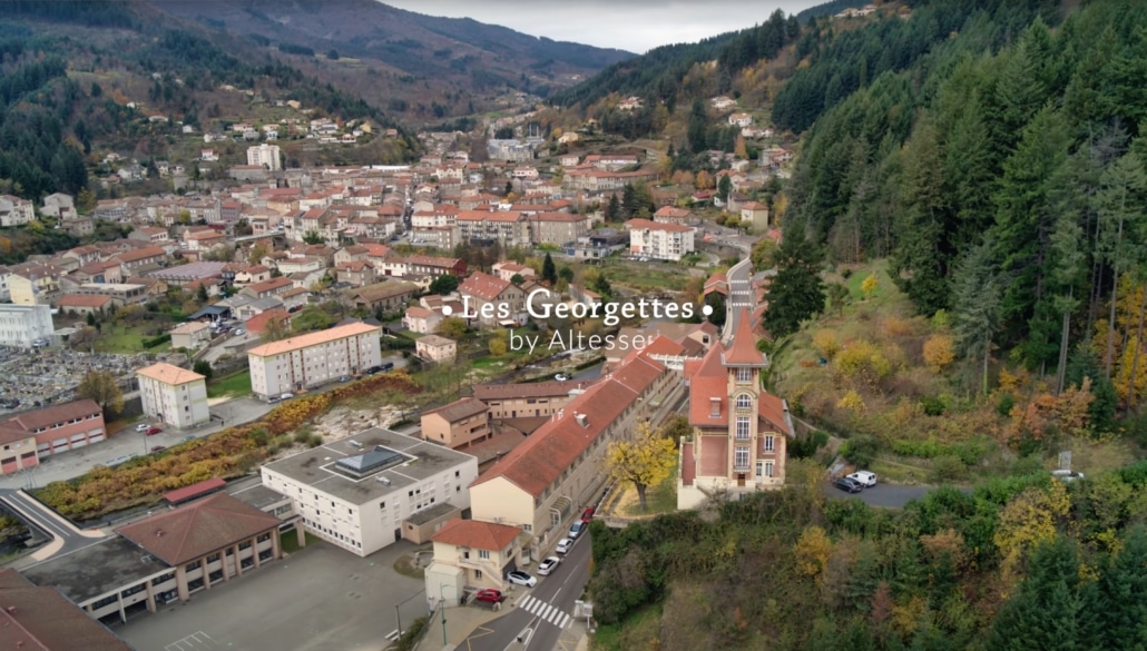 droniste pour film sur les bijoux georgettes : prestation par drone le cheylard