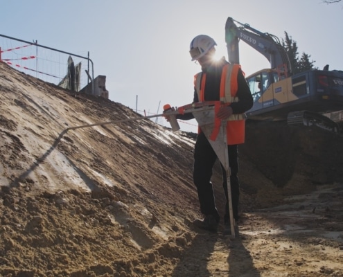 suivi de chantier en film pour la réaménagement du lit d'une rivière