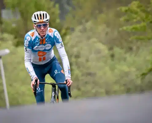 tournage drone dans le cantal avec romain bardet